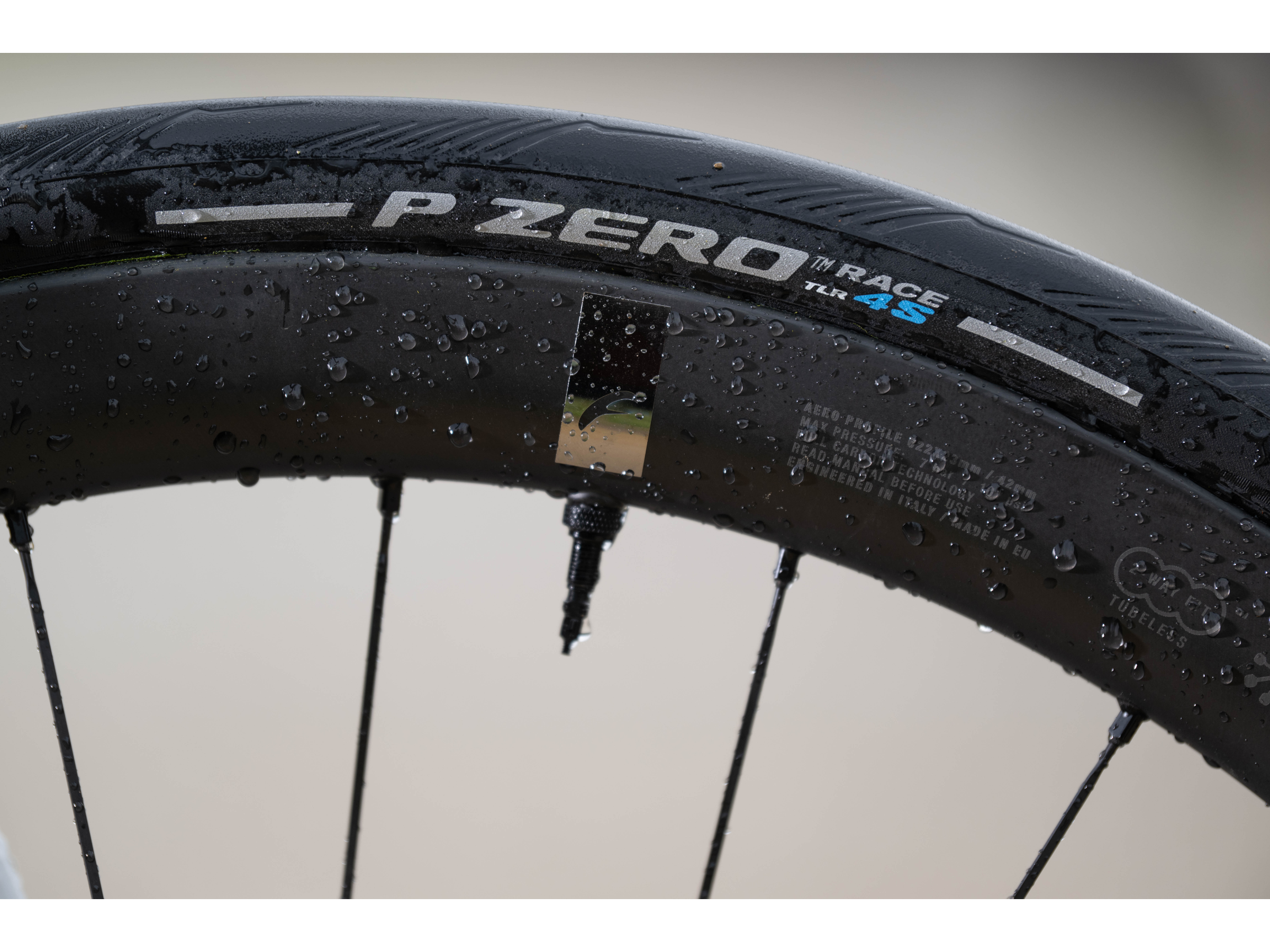 Pirelli P Zero Race TLR 4S